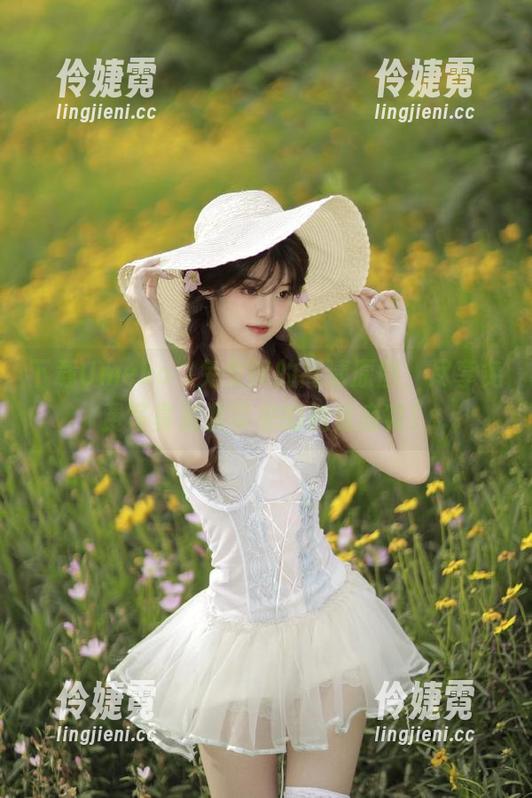 下载Umeko J兔女郎的高清原图，尽享免费写真资源带来的视觉盛宴！-伶婕霓